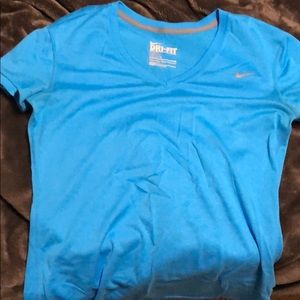 Workout shirt Nike